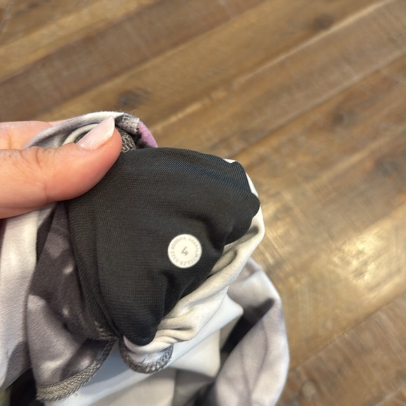 Lululemon unicorn throwback align shorts - Picture 6 of 6